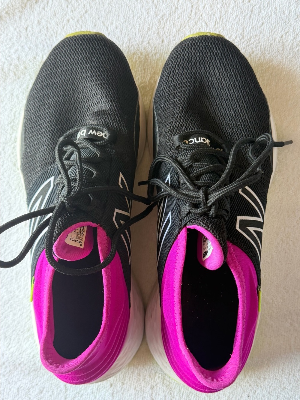 New Balance Women's Black Running Shoes with Pink Collar size 8.5